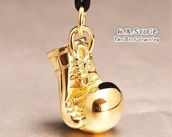 Boxing Glove Pendant in Solid 18k Gold/Fighting Glove Pendant/Boxing Enthusiasts Jewelry/Custom Fine Jewelry/Personalization Design