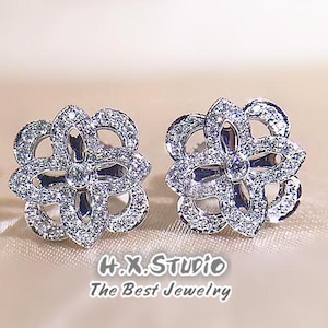 Dainty Lucky Clover Stud Earrings, Solid 18k Gold, Genuine Diamond, Elegant Earring, Leaf Jewelry, Gift for Her, Christmas, New Year