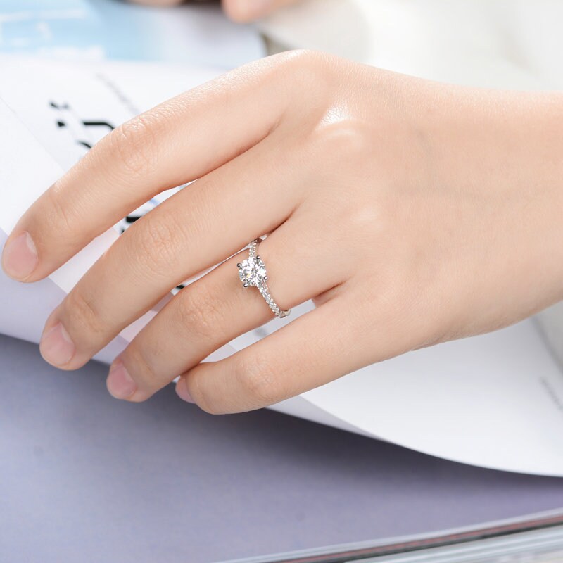 せ*じ様 K18YG ダイヤモンド0.419ctトップ FANCY LIGHT ネックレス プリンセスカットダイヤモンド0.25ct Vライン K18YG