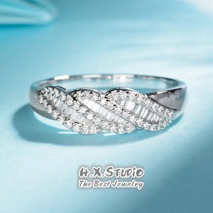 Diamond Wedding Band in Solid 18k Gold/Bridal Weave Ring/Daily Wedding Ring/Custom Fine Jewelry/Personalization Design/Gift for Her