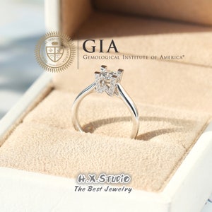 GIA Cert Anillo de compromiso de diamante redondo, 0.3ct-1ct, W H Alphabet Carta Diseño Anillo de diamantes en oro de 18 k, anillo de boda clásico, regalo de amor