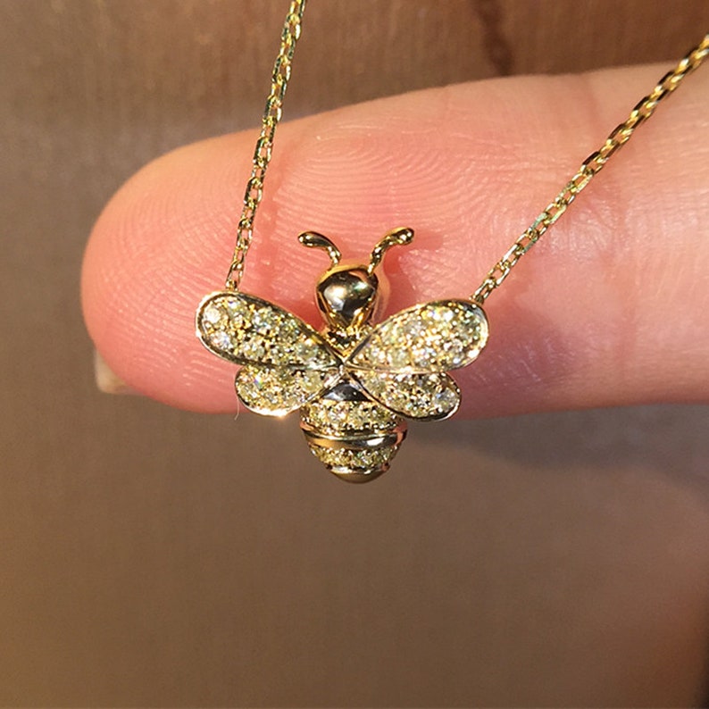Diamond Bee Pendant Necklace in Solid 18K Gold/flying Bee Etsy New