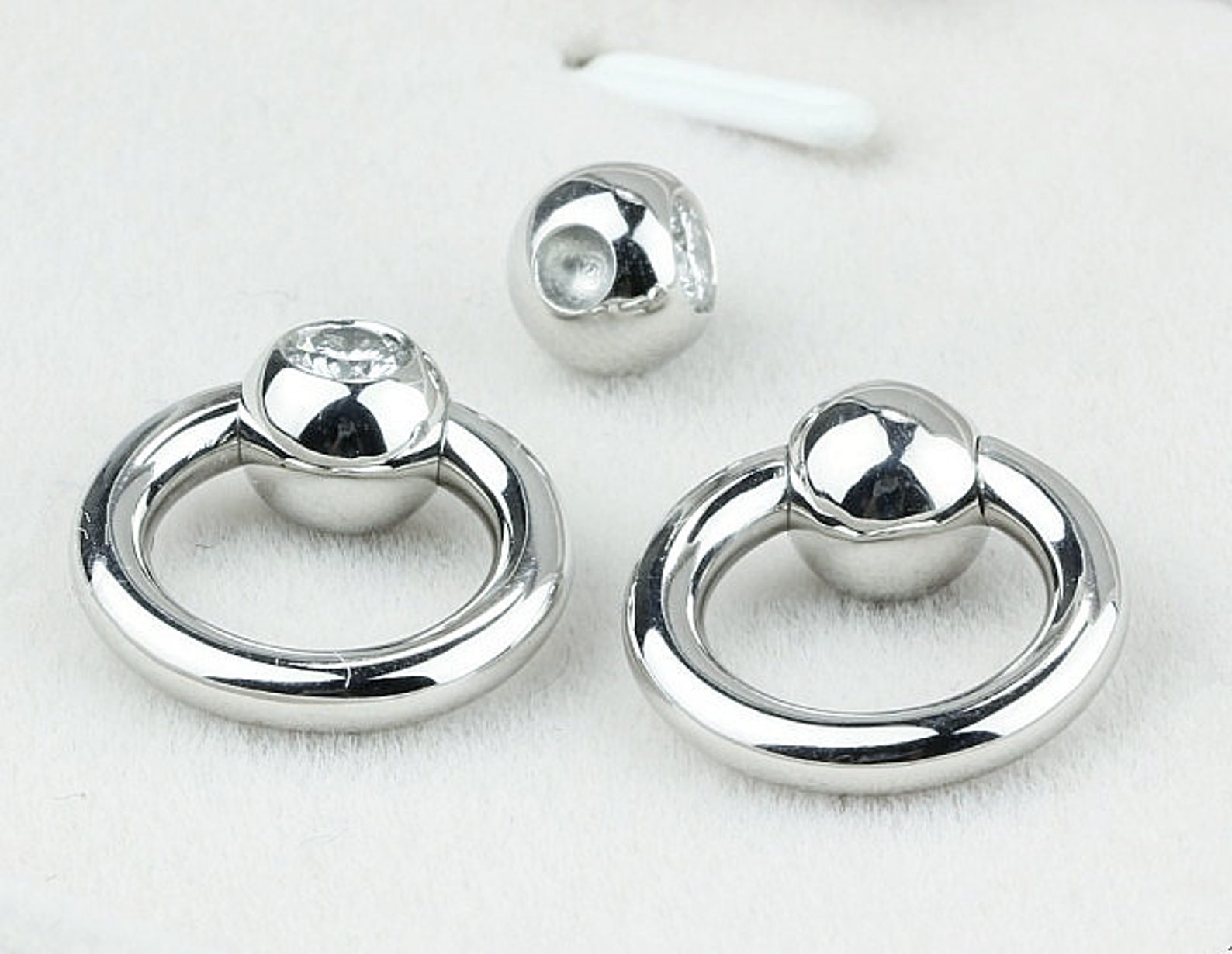 Diamond Prince Albert Ring in Solid PlatinumPT950 /Captive Etsy