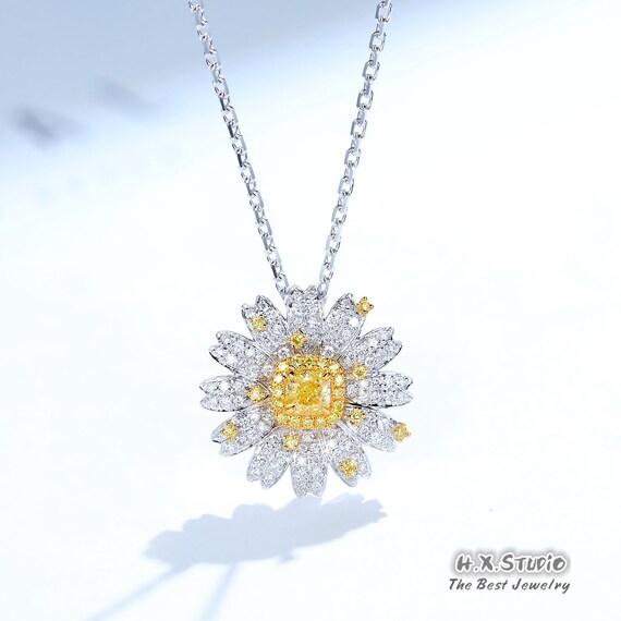 Diamond Daisy Necklace in Solid 18k Gold Flower Pendant Custom