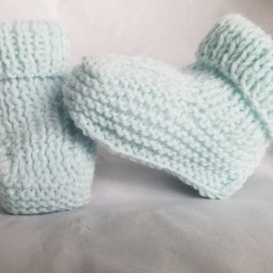 Hand Knit Baby Booties, Unisex Baby Booties, Newborn Baby Socks, Babyshower Gift Idea, Newborn Baby Gift