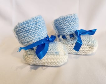 Hand Knit Baby Booties, Newborn Babies Booties, Unisex Booties, Babyshower Gift Idea, Handmade Booties, Crib Booties, Baby Shoes