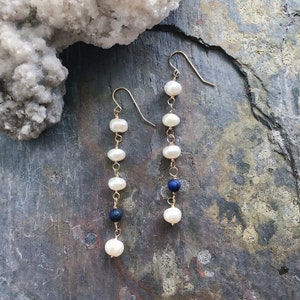Freshwater Pearls and Lapis Earrings / Gold Earrings with Lapis and Pearls / Long Gemstone Earrings