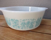 Vintage Pyrex 472 Amish Butterprint Turquoise on White Casserole Dish - No lid- Faded