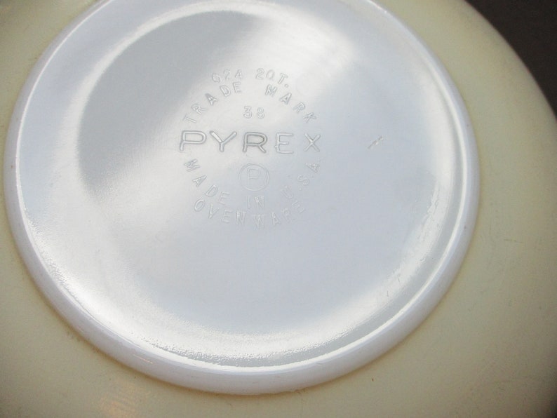 Pyrex vintage d'occasion - Arts de la table
