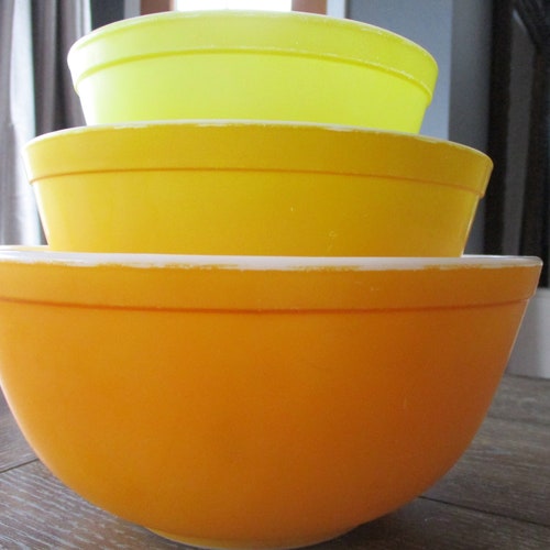 Set PYREX Daisy Citrus Mixing Bowls Vintage Pyrex Mixing Bowl Etsy