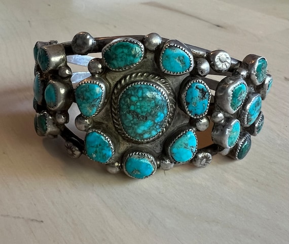 Remarkable Vintage Native American Jewelry Zuni Sterling Silver Pod Necklace Old Remarkable Vintage Native American Jewelry Zuni Sterling Silver Pod Necklace Old