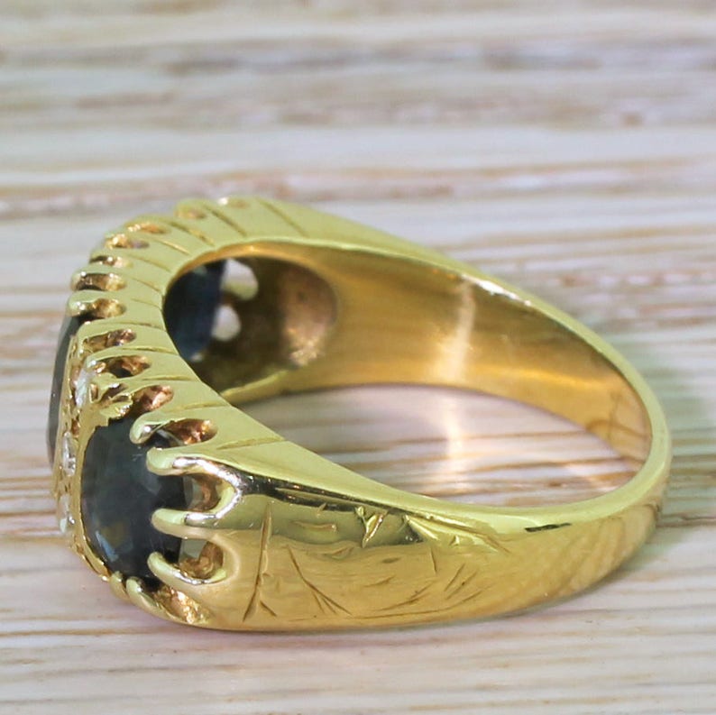 Late 20th Century Sapphire /& Diamond Trilogy Ring circa 1975