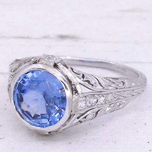 Edwardian 2.14 Carat Sapphire Solitarie Ring, circa 1910