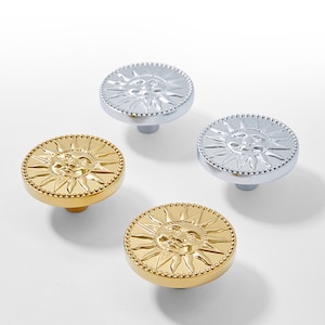Perilla de latón Sun: tirador decorativo para gabinetes y cajones