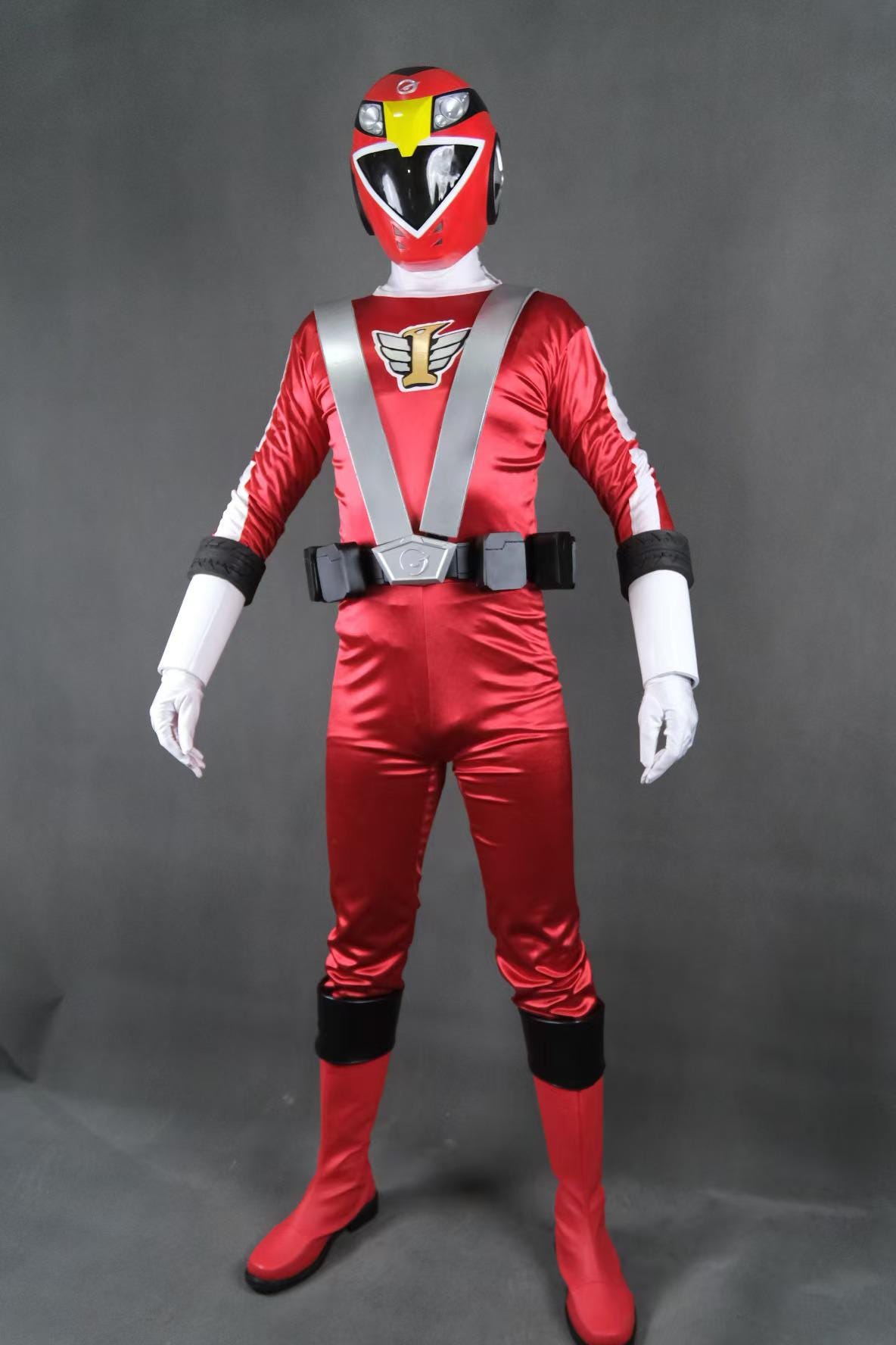 Dino Charge Red Ranger Tyler Navarro costume cosplay completo su misura - Italia