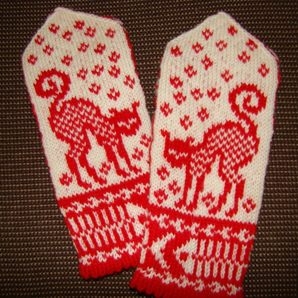 Masako's order. Mittens with the kittens for children aged 6 to 8 years old