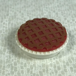 TOMY CHERRY PIE, &quot;Smaller Homes & Garden&quot;, Hard to Find Accessory, 1:18 Lundby Scale, Vintage Dollhouse, Kitchen Decor