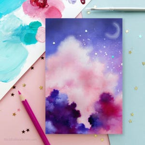 Impression d'art nuages illume, peinture nuage ornée d'étoiles, peinture croissant de lune, carte postale nuage violet, impression d'art ciel nocturne, nuages duveteux