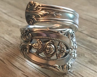 Beautiful 1934 Rose Point 925 Solid Sterling Silver Vintage Spoon Ring - Polished or Patina - Avail in Sizes 4 - 12 Incl 1/2 and 1/4 Sizes.