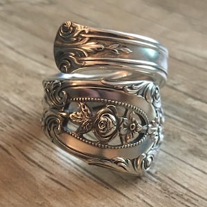 Beautiful 1934 Rose Point 925 Solid Sterling Silver Vintage Spoon Ring - Polished or Patina - Avail in Sizes 4 - 12 Incl 1/2 and 1/4 Sizes.