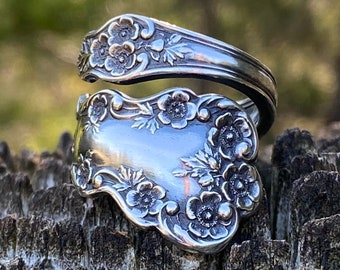Buttercup Spoon Ring – Vintage 1899 – 925 Solid Sterling Silver – Sizes 7 - 15