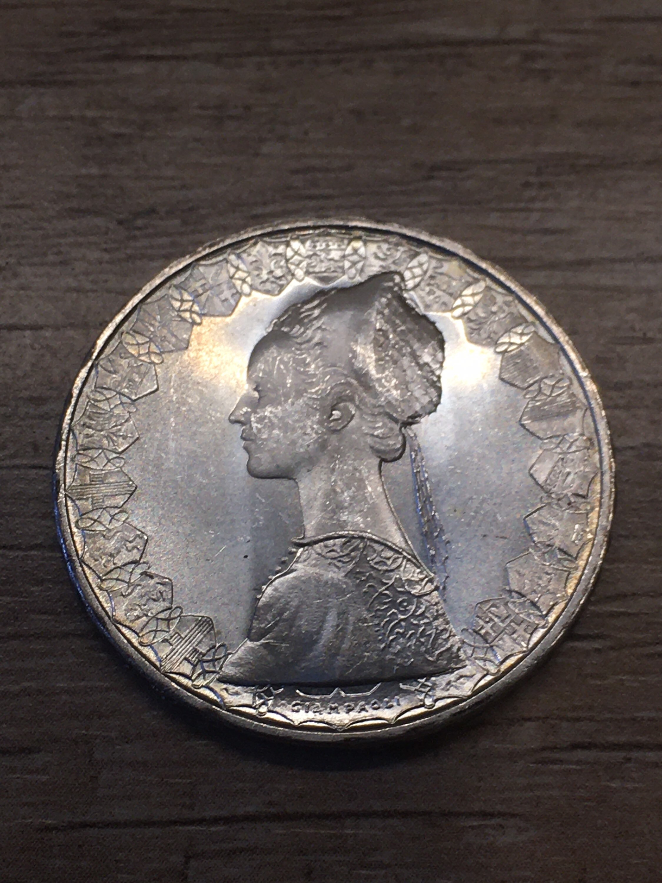 イタリア製ハンドメイド500リラ銀貨リング：イタリアの伝統ジュエリー 