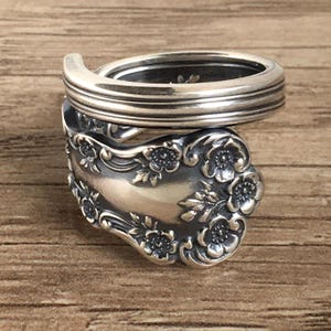Beautiful Buttercup Flower Vintage Spoon Ring - 925 Solid Sterling Silver - Smaller Sizes: 3 - 7 including 1/2 and 1/4 sizes