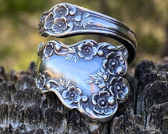 Beautiful Buttercup Flower Spoon Ring Circa 1899 - 925 Solid Sterling Silver - Sizes 7 - 15 including 1/2 and 1/4 sizes