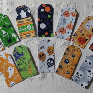 Jolies Découpes de 12 Étiquettes motifs Halloween/Junk Journal/Scrapbook Supplies/Die Cut/Card making/Scrapbooking/Fourniture