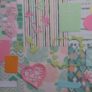 Complete set for scrapbooking and other projects. Diary, greeting cards, diary. 6 Art paper and 24 assorted die-cuts