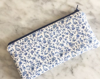 Blue and White Floral Zipper Pouch- Floral Zipper Pouch- Make up Bag- Zipper Pouch- Pencil Case- Floral pencil case