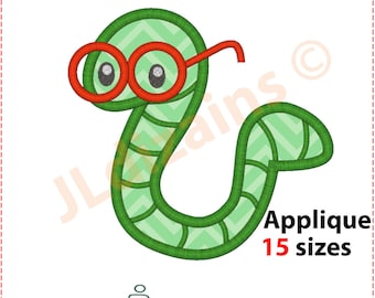 Boekenwurm stoffen ontwerp. Borduurontwerp boekenwurm. Boekenwurmapplicatie. Borduurwerk boekenwurm. Wormborduurwerk. Machineborduurontwerp.