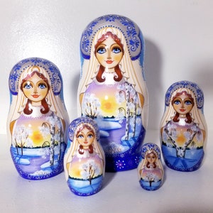 Unique  Nesting Doll Winter season ,5 pieces Christmas gift Nesting Doll Holiday decor Birthday gift Kids stacking toy Matryoshka  Babushka
