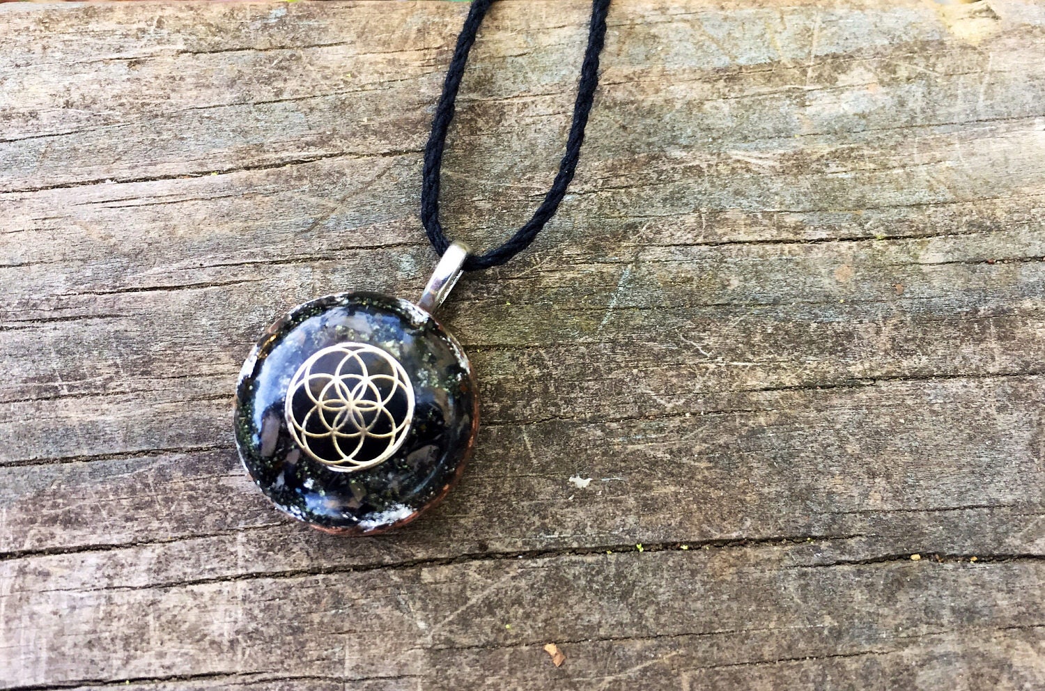 Elite Shungite Pendant - Orgonite® Copper, Silver, Selenite, Nuummite…