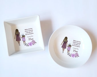 Mother Holds Daughter's Hand and Heart Jewelry Dish - Mother's Day Gift - Ceramic Ring Holder