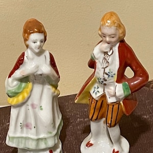 Miniature Colonial Couple Figurines, Made in Occupied Japan