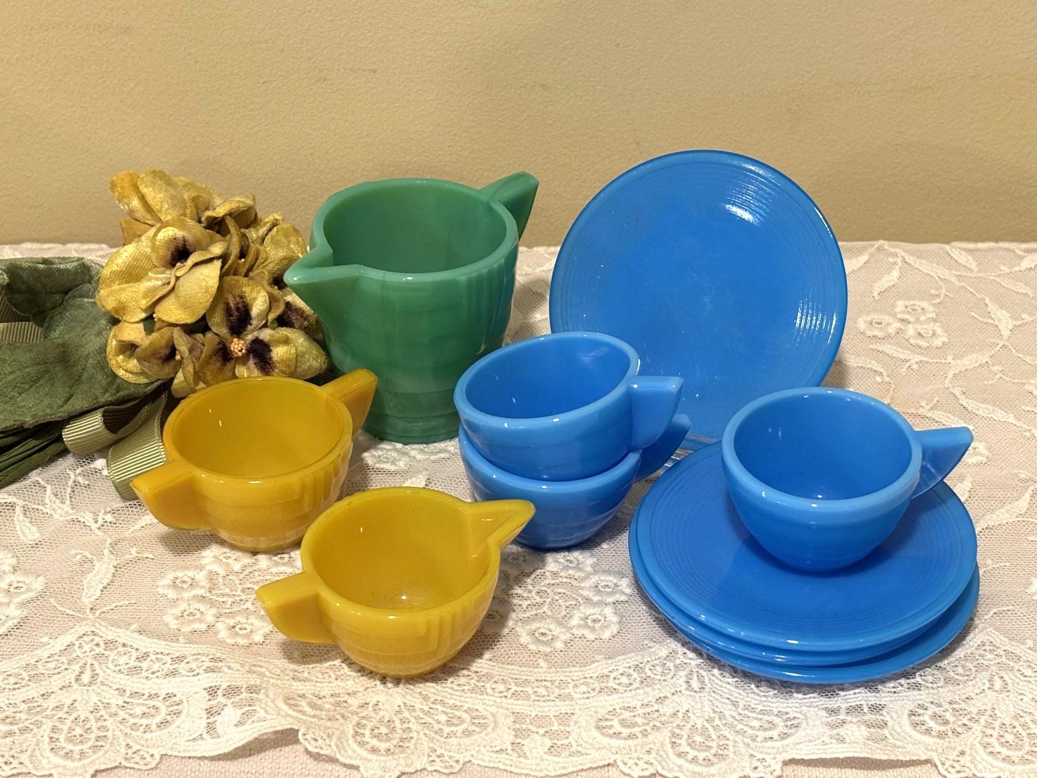 アクロ•アガットAkro Agate カップ＆ソーサー ミニチュア Akro Agate Tea Set - Etsy