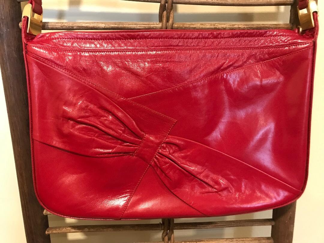 【関税&送料込】Golden  Borsa A Mano Venezia In Pelle Small Venezia Bag in pelle distressed di colore nero e