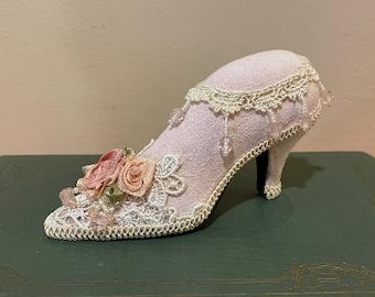 Vintage Pink Victorian Style Shoe Pin Cushion