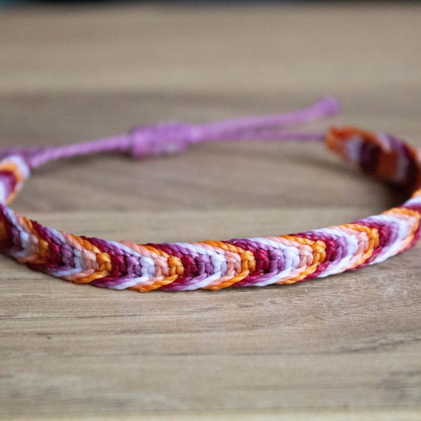 Oranje lesbische trots vierkante knoop armband of enkelbandje || LGBTQA+ sieraden