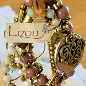 LIZOU Stretch Bracelet Set, Mixed Pearls, Gold Tone Charms, Boho Stackable Jewelry