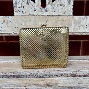 Vintage 1970's Gold Mesh Wallet  - Ladies Purse