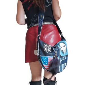Bolso bandolera vaquero con calavera | Bolso rockero reciclado | Bolso motero Route 66 | Bolso punk hecho a mano imagen 6