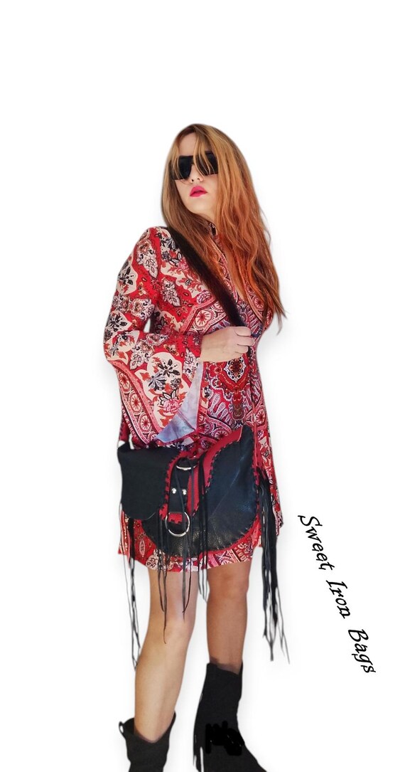 Handmade Boho Rock Leather Bag – Black Red – Fringe Crossbody Purse with  Front Flap – Western Style Shoulder Bag