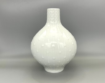 花瓶　フッチェンロイター フッチェンロイター磁器花瓶 1970年代 - Etsy 日本