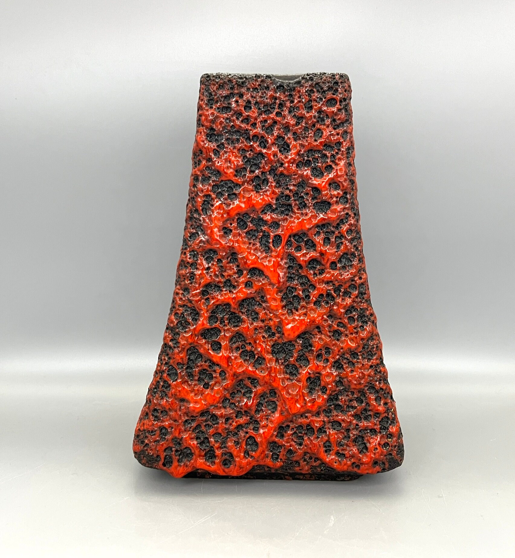 Fohr XL Fat Lava Vase – Red & Black West Germany Ceramic - Etsy