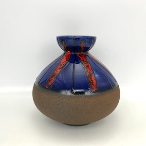 Dümler & Breiden  Beautiful vintage Mid Century Modern vase  from the 1960s West Germany. WGP.