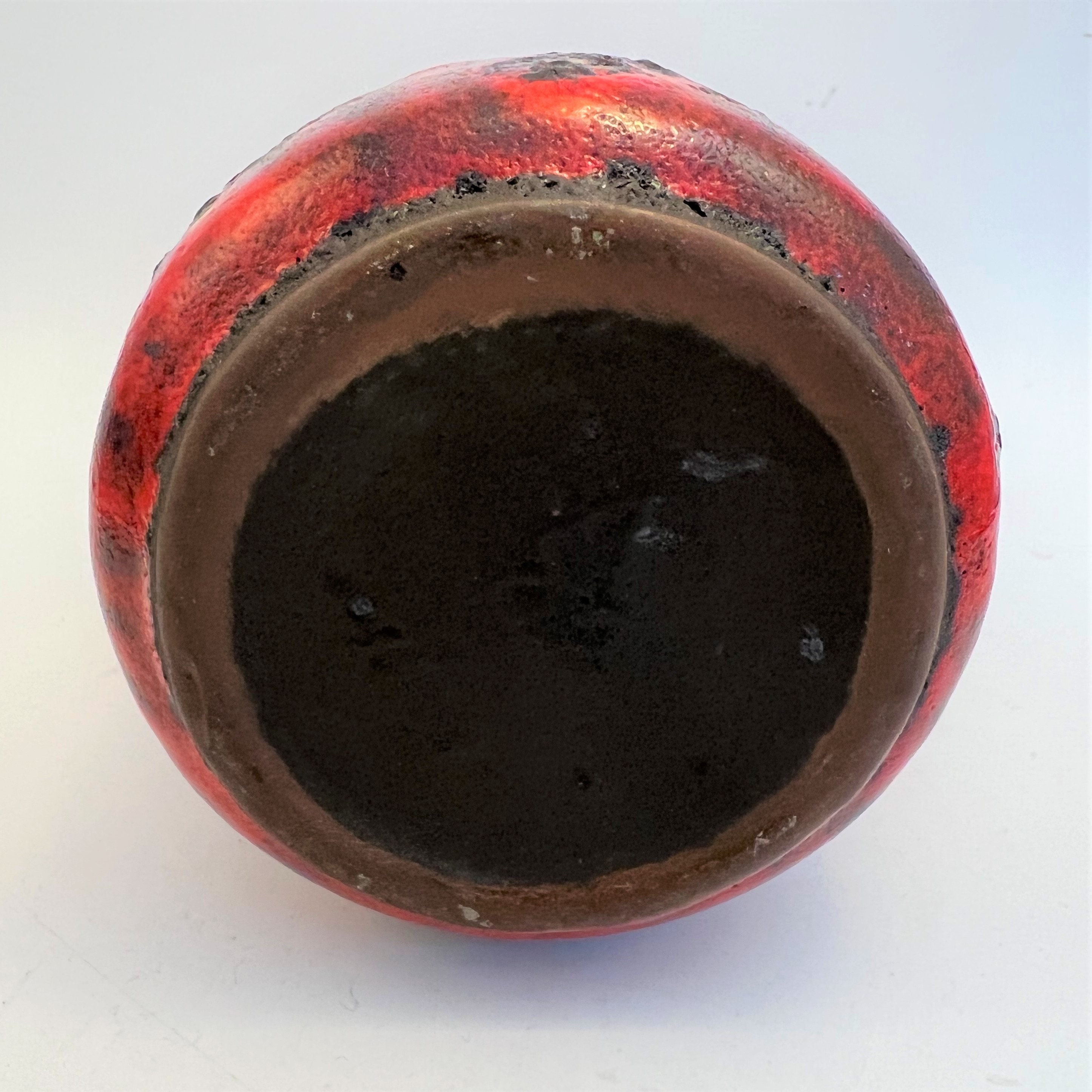 Gräflich Ortenburg Fat Lava Vase, Red Black West German Pottery