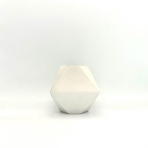 ASA Selection ,, Diamond&quot;-  quality ceramic, stylish uncommon mat white Vintage design vase made in the 1980s  West Germany. WGP.