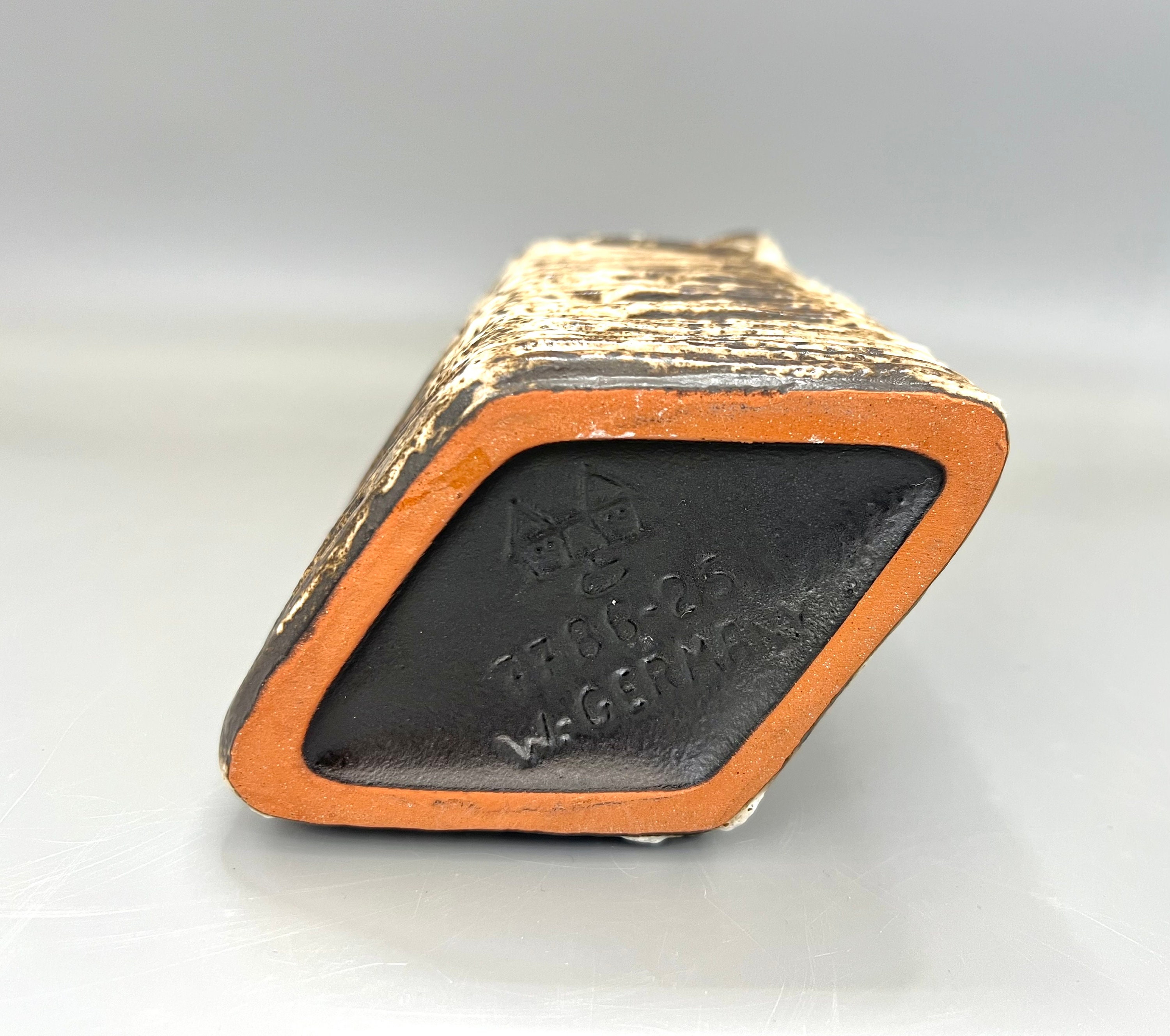 カルステンス・トニースホフ花瓶、ルドルフ・クリストマンデザイン